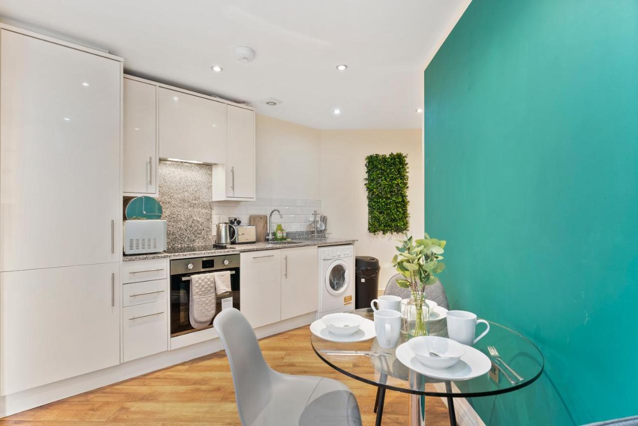 Central Leeds Gem - Parking - Sleeps 6 Appartement Buitenkant foto