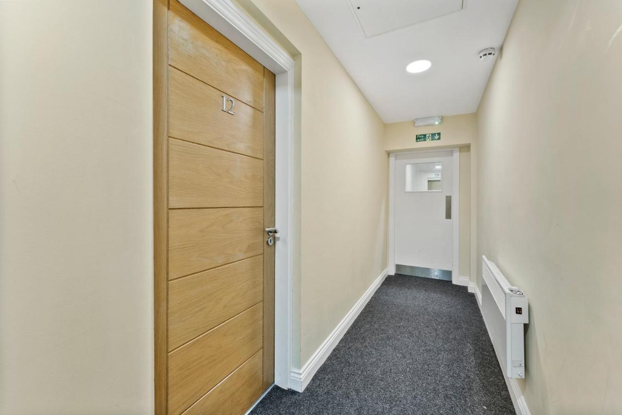 Central Leeds Gem - Parking - Sleeps 6 Appartement Buitenkant foto